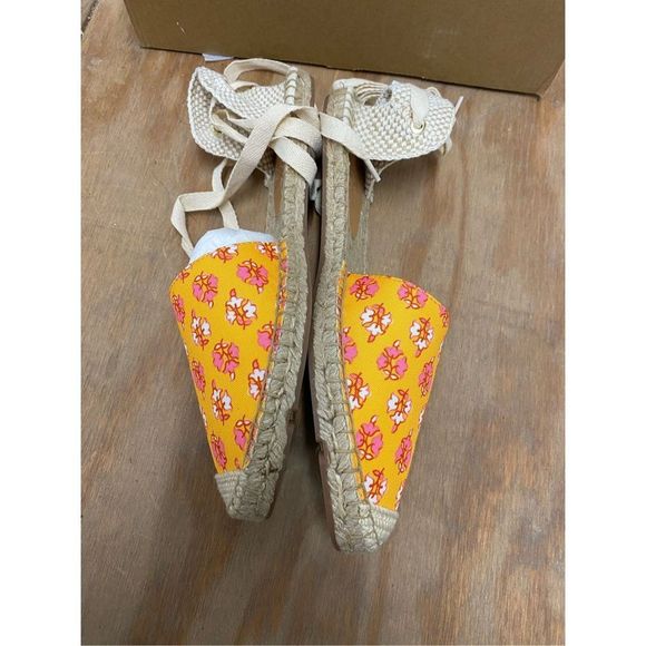 J. CREW NWT Printed canvas espadrille sandals Pale Guava, Sz 9.5, MSRP $90 - Picture 4 of 7